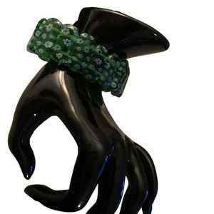 Striking, Green Glass Murano-Style Millifiore Bracelet- White & Blue Flowers 💐